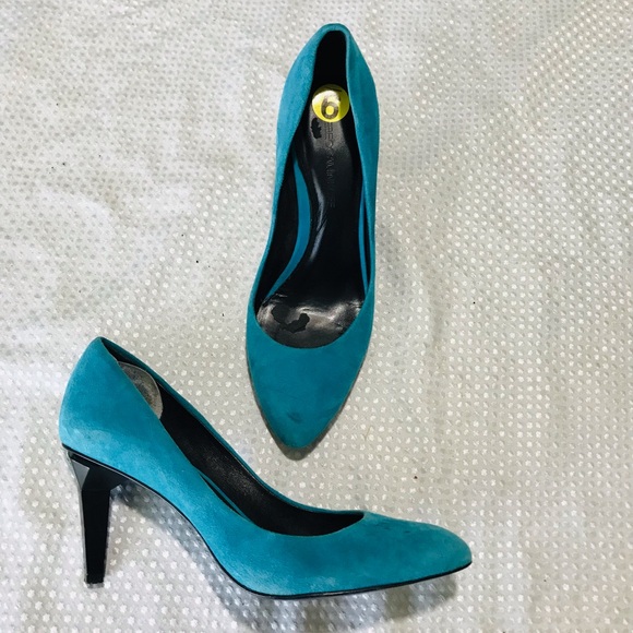 Rebeca minkoff suede heels - Picture 3 of 15